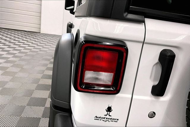 2022 Jeep Wrangler Unlimited Willys