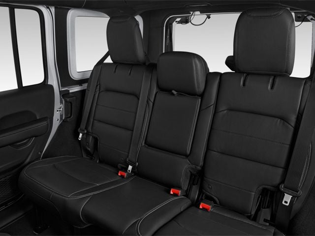 2021 Jeep Wrangler Unlimited Sahara Altitude Leather-Sky Top