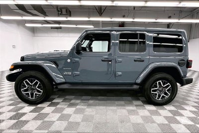 2024 Jeep Wrangler Sahara 4X4-Navigation-Sky Power Top