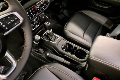 2024 Jeep Wrangler Sahara 4X4-Navigation-Sky Power Top