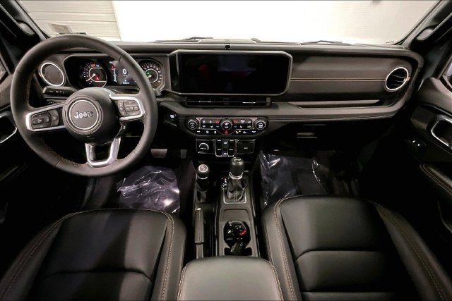 2024 Jeep Wrangler Sahara 4X4-Navigation-Sky Power Top