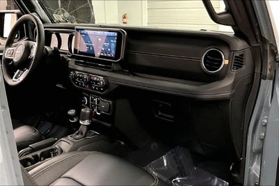 2024 Jeep Wrangler Sahara 4X4-Navigation-Sky Power Top