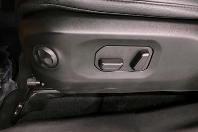 2024 Jeep Wrangler Sahara 4X4-Navigation-Sky Power Top