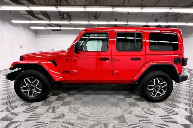 2026 Jeep Wrangler Sahara 4x4-Sky One-Touch Power Top-Adaptive Cruise