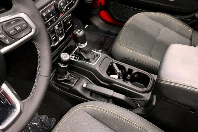 2026 Jeep Wrangler Sahara 4x4-Sky One-Touch Power Top-Adaptive Cruise
