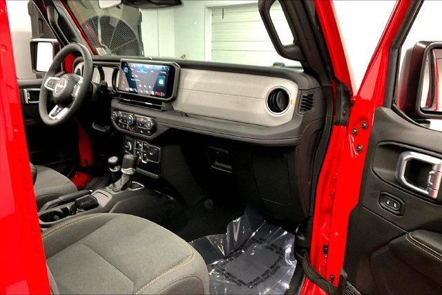 2026 Jeep Wrangler Sahara 4x4-Sky One-Touch Power Top-Adaptive Cruise