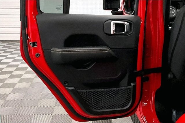 2026 Jeep Wrangler Sahara 4x4-Sky One-Touch Power Top-Adaptive Cruise