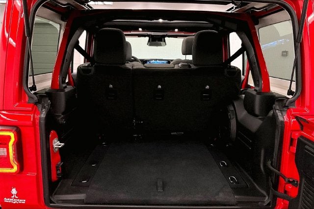 2026 Jeep Wrangler Sahara 4x4-Sky One-Touch Power Top-Adaptive Cruise