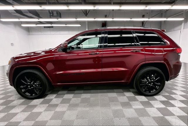 2020 Jeep Grand Cherokee Altitude 4x4-Sunroof-Htd Seats-Remote Start