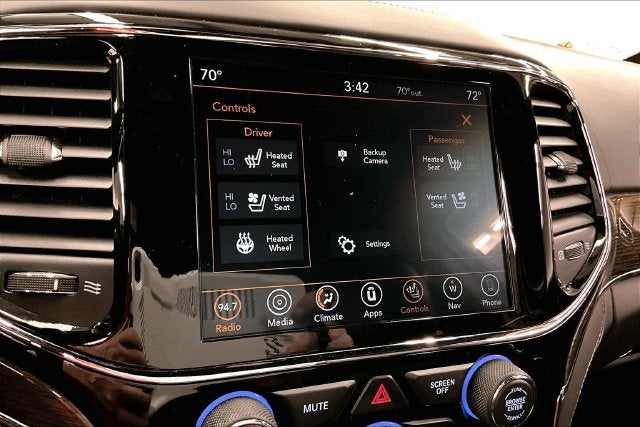 2019 Jeep Grand Cherokee Summit 4x4-Pano Roof-Adaptive Cruise-Htd/Cooled Leather