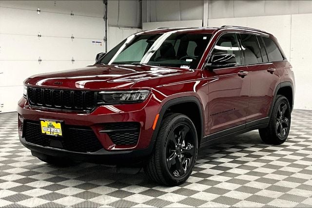 2025 Jeep Grand Cherokee Altitude X 4x4 - Sunroof - Adaptive Cruise - Htd Seats