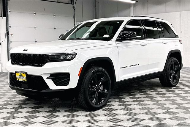 2023 Jeep Grand Cherokee Altitude