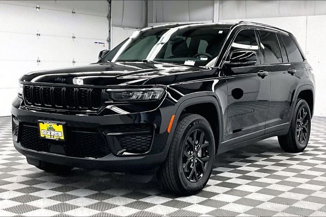 2024 Jeep Grand Cherokee Altitude X 4x4 - Sunroof - Adaptive Cruise - Tow Pkg