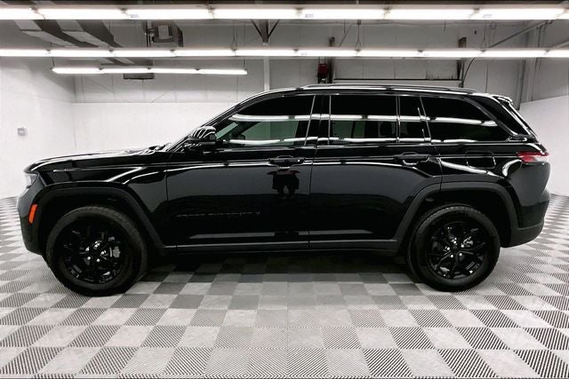 2024 Jeep Grand Cherokee Altitude X 4x4 - Sunroof - Adaptive Cruise - Tow Pkg
