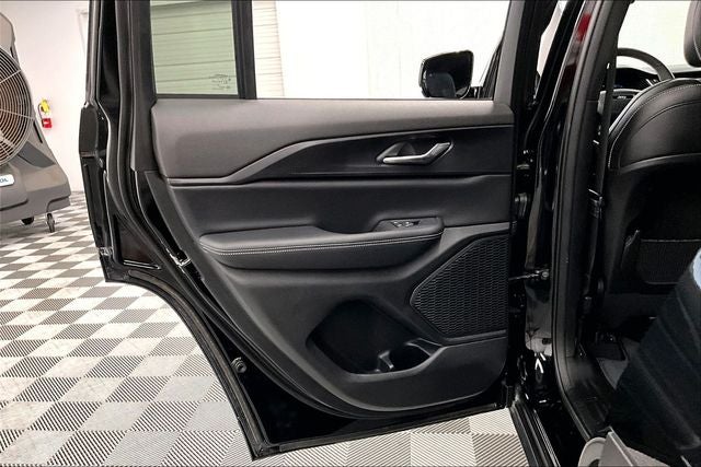 2024 Jeep Grand Cherokee Altitude X 4x4 - Sunroof - Adaptive Cruise - Tow Pkg