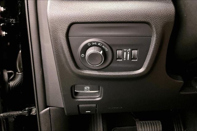 2024 Jeep Grand Cherokee Altitude X 4x4 - Sunroof - Adaptive Cruise - Tow Pkg