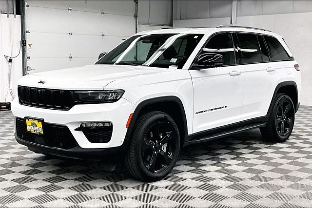 2024 Jeep Grand Cherokee Limited 4x4-Pano Roof-Adaptive Cruise-Htd/Cooled Leather