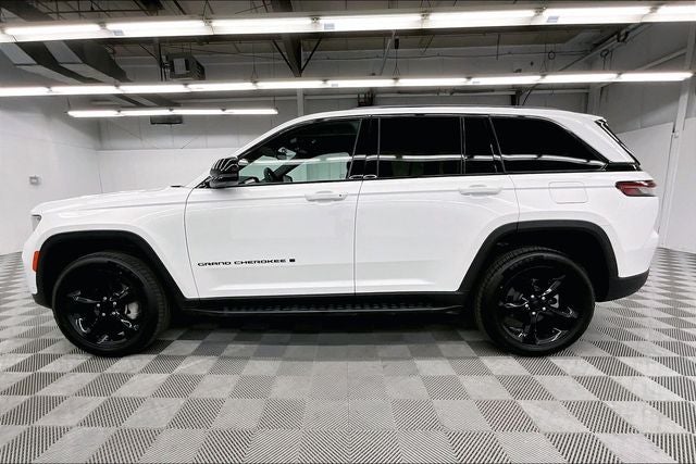 2024 Jeep Grand Cherokee Limited 4x4-Pano Roof-Adaptive Cruise-Htd/Cooled Leather