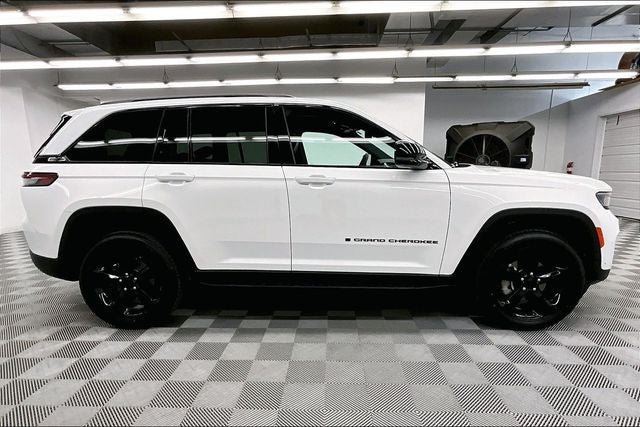 2024 Jeep Grand Cherokee Limited 4x4-Pano Roof-Adaptive Cruise-Htd/Cooled Leather