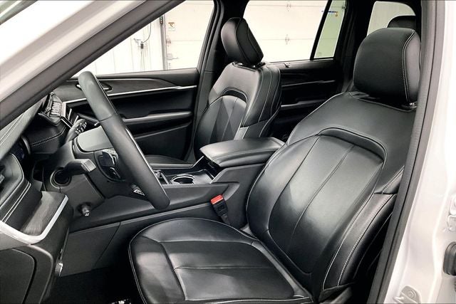 2024 Jeep Grand Cherokee Limited 4x4-Pano Roof-Adaptive Cruise-Htd/Cooled Leather