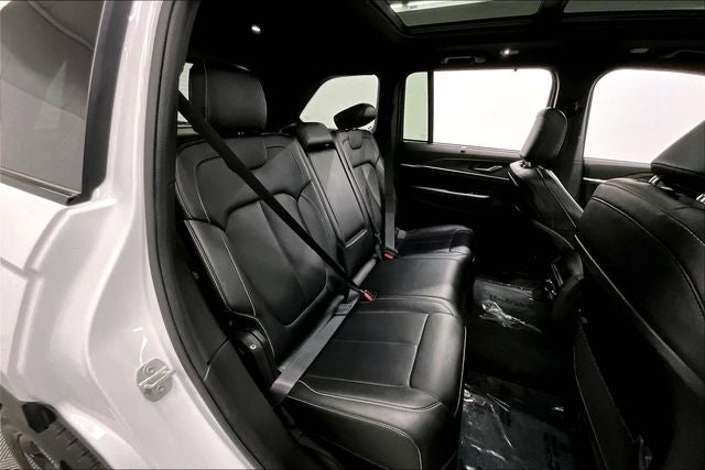 2024 Jeep Grand Cherokee Limited 4x4-Pano Roof-Adaptive Cruise-Htd/Cooled Leather