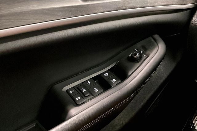 2024 Jeep Grand Cherokee Limited 4x4-Pano Roof-Adaptive Cruise-Htd/Cooled Leather