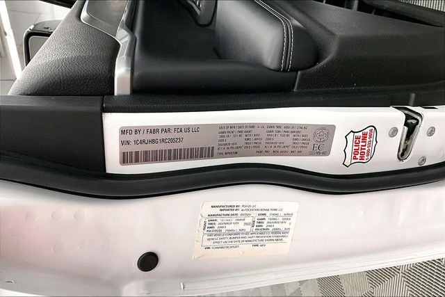 2024 Jeep Grand Cherokee Limited 4x4-Pano Roof-Adaptive Cruise-Htd/Cooled Leather