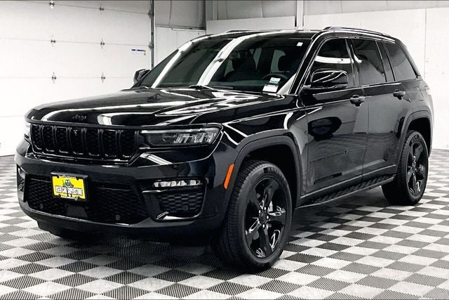 2024 Jeep Grand Cherokee Limited 4x4 - Black Appearance Pkg - Htd/Cooled Seats
