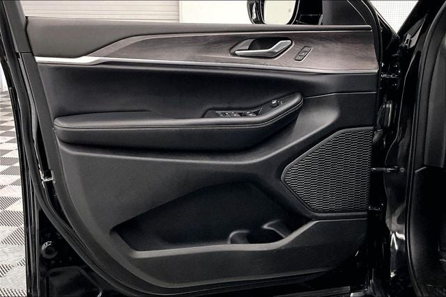 2024 Jeep Grand Cherokee Limited 4x4 - Black Appearance Pkg - Htd/Cooled Seats