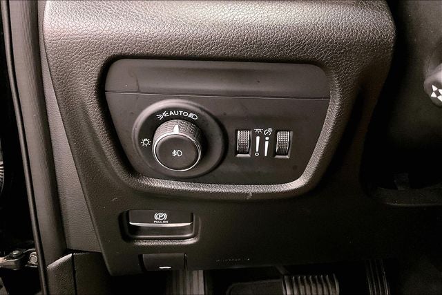 2024 Jeep Grand Cherokee Limited 4x4 - Black Appearance Pkg - Htd/Cooled Seats