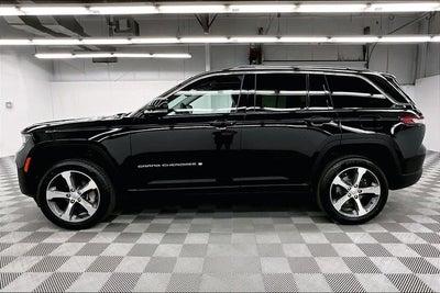 2023 Jeep Grand Cherokee Limited 4x4 - Pano Roof - Adaptive Cruise - Htd Seats