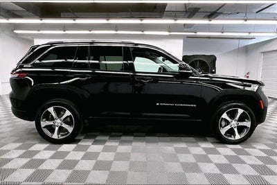 2023 Jeep Grand Cherokee Limited 4x4 - Pano Roof - Adaptive Cruise - Htd Seats