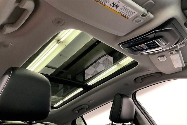 2023 Jeep Grand Cherokee Limited 4x4 - Pano Roof - Adaptive Cruise - Htd Seats