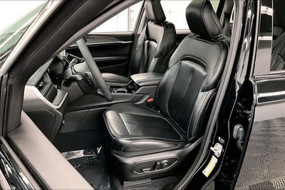 2023 Jeep Grand Cherokee Limited 4x4 - Pano Roof - Adaptive Cruise - Htd Seats