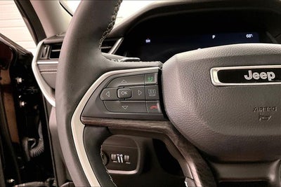 2023 Jeep Grand Cherokee Limited 4x4 - Pano Roof - Adaptive Cruise - Htd Seats