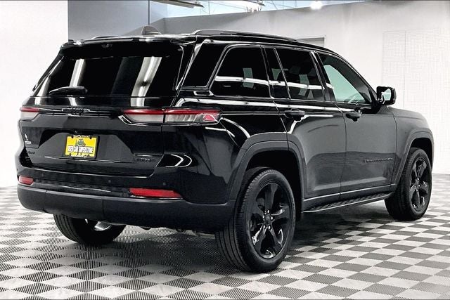 2024 Jeep Grand Cherokee Limited 4x4 - Black Appearance Pkg - Pano Roof