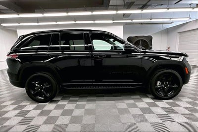 2024 Jeep Grand Cherokee Limited 4x4 - Black Appearance Pkg - Pano Roof