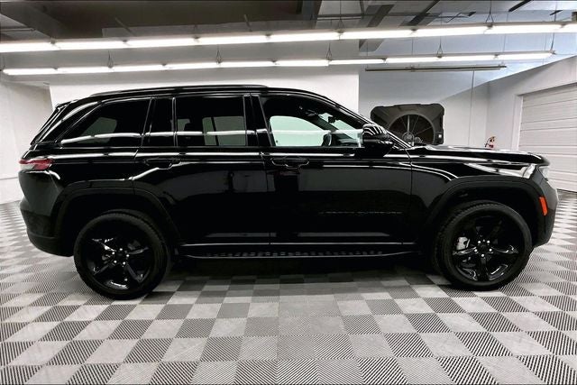 2024 Jeep Grand Cherokee Limited 4x4 - Black Appearance Pkg - Pano Roof