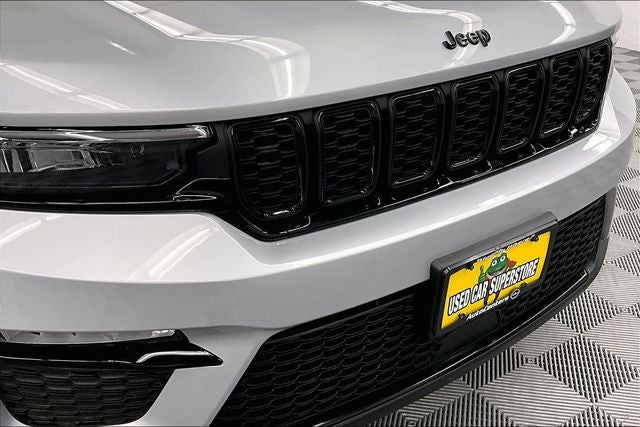 2024 Jeep Grand Cherokee Limited 4x4 - Black Appearance Pkg - Pano Roof - 20'' Whee