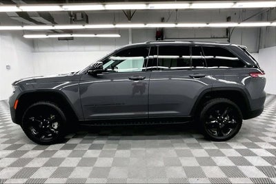 2024 Jeep Grand Cherokee Limited 4x4 - Black Appearance Pkg - Pano Roof