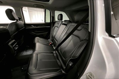 2023 Jeep Grand Cherokee Limited 4x4-Pano Roof-Adaptive Cruise-Htd Seats