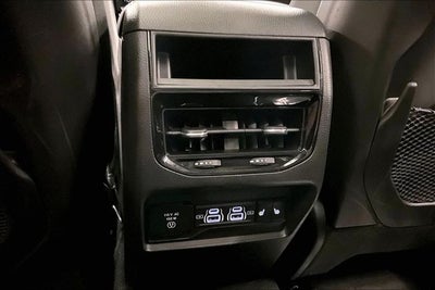 2023 Jeep Grand Cherokee Limited 4x4-Pano Roof-Adaptive Cruise-Htd Seats