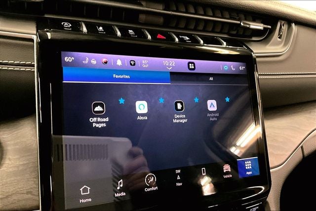 2023 Jeep Grand Cherokee Limited 4x4-Pano Roof-Adaptive Cruise-Htd Seats