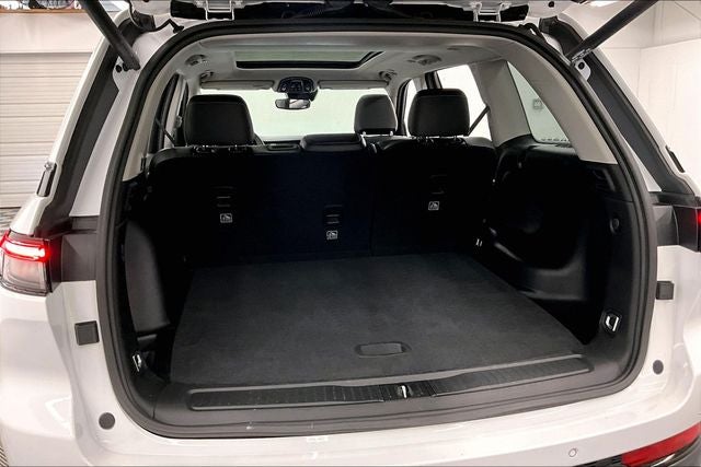 2023 Jeep Grand Cherokee Limited 4x4-Pano Roof-Adaptive Cruise-Htd Seats