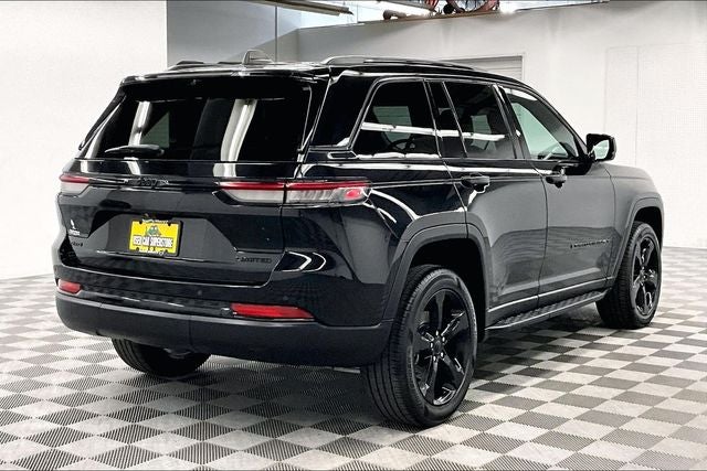 2024 Jeep Grand Cherokee Limited 4x4-Pano Roof-Adaptive Cruise-Htd/Cooled Leather