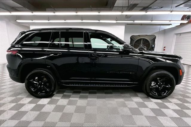 2024 Jeep Grand Cherokee Limited 4x4-Pano Roof-Adaptive Cruise-Htd/Cooled Leather