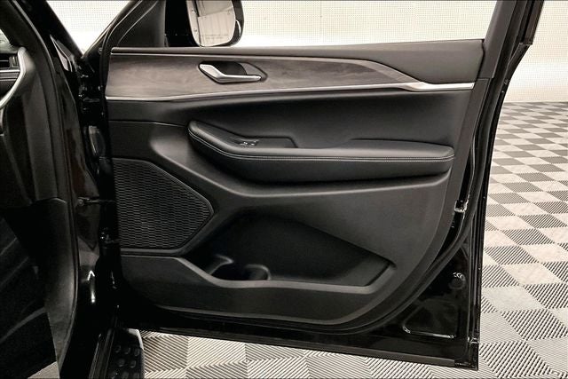 2024 Jeep Grand Cherokee Limited 4x4-Pano Roof-Adaptive Cruise-Htd/Cooled Leather