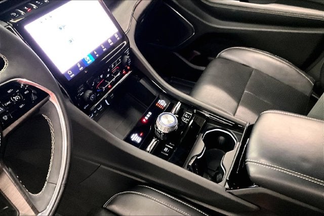 2023 Jeep Grand Cherokee Overland Panoramic Roof-4X4-Adaptive Cruise