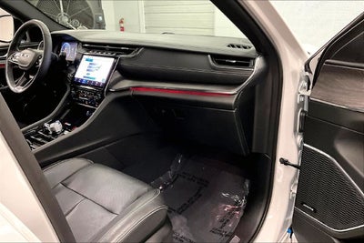 2023 Jeep Grand Cherokee Overland Panoramic Roof-4X4-Adaptive Cruise