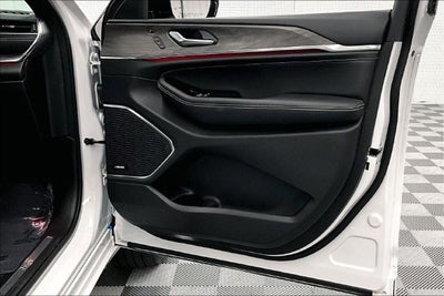 2023 Jeep Grand Cherokee Overland Panoramic Roof-4X4-Adaptive Cruise